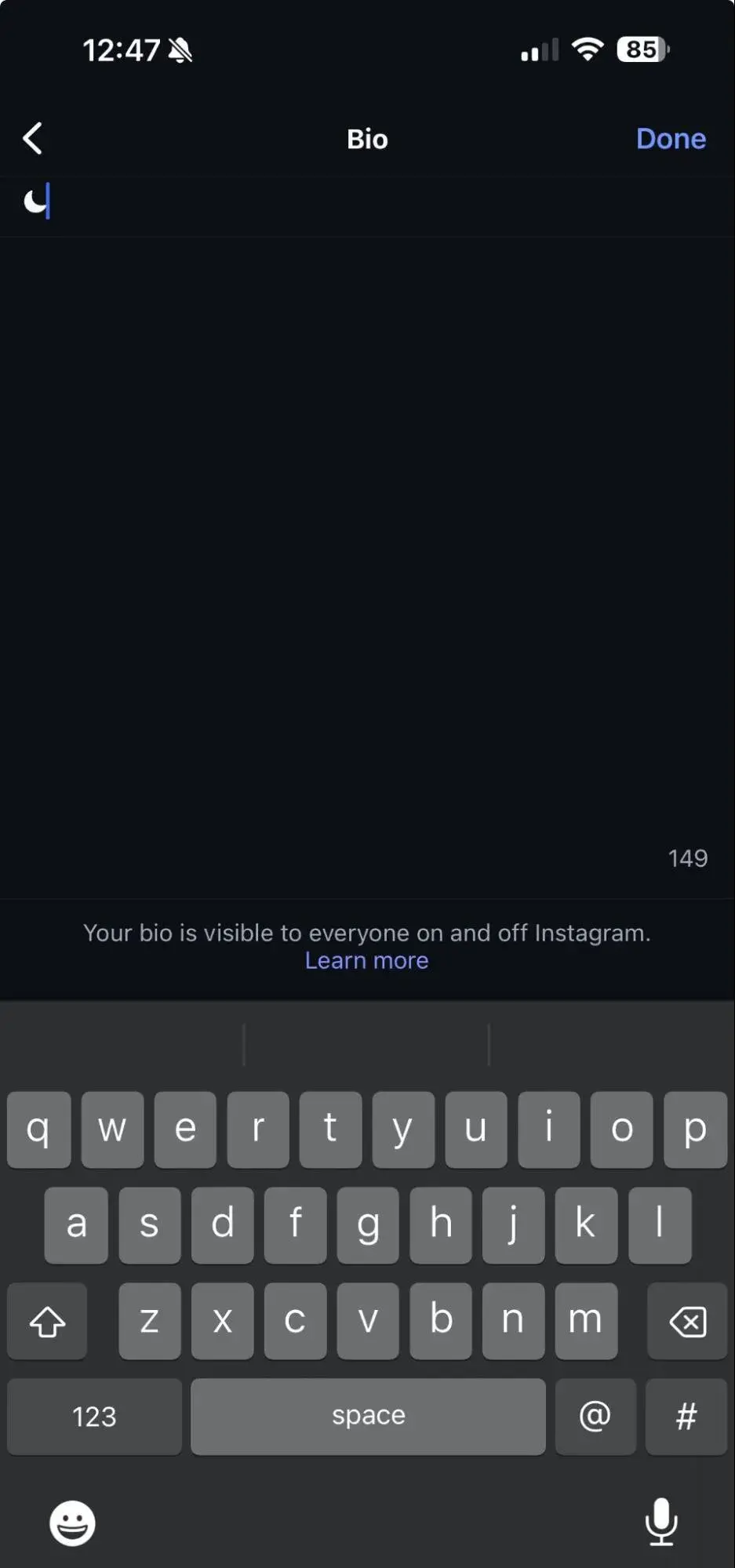  a screenshot of a crescent moon copy and pasted into an instagram bio section